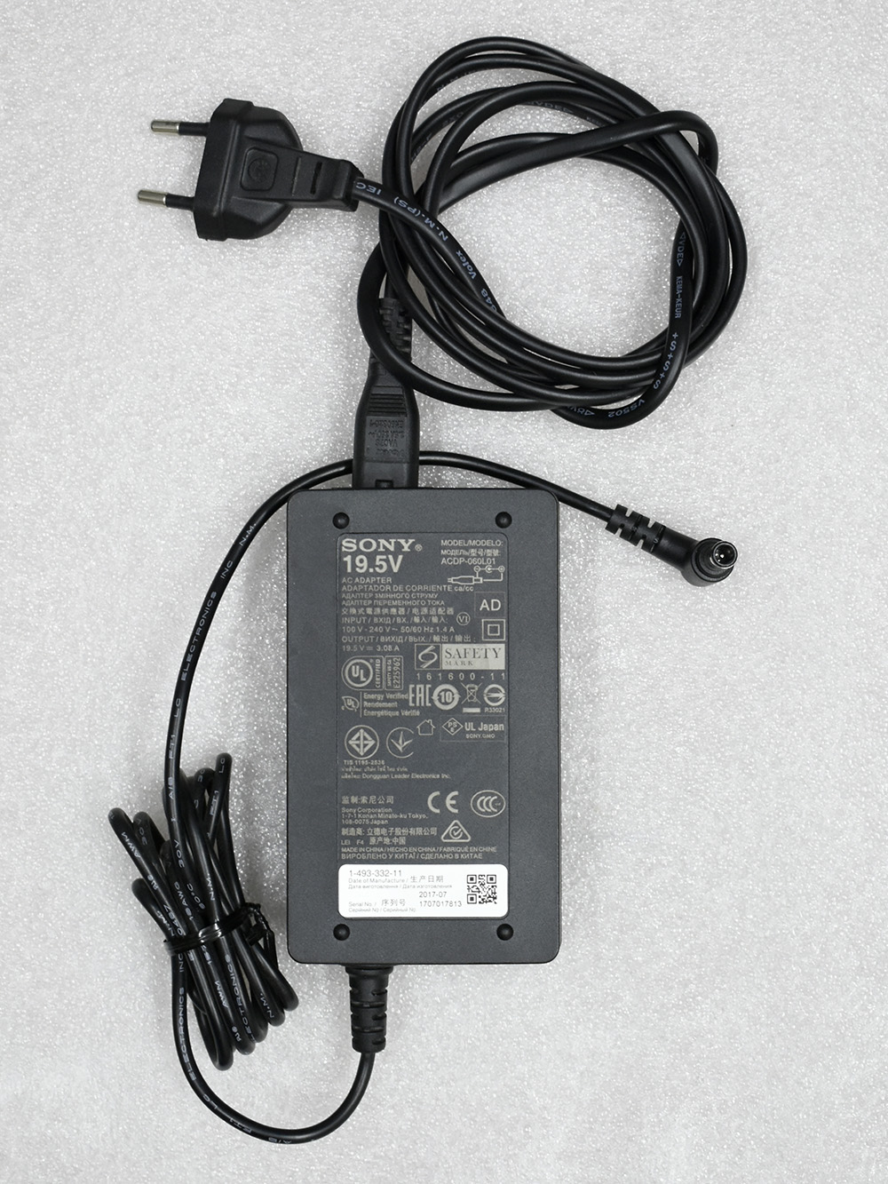 Блок питания 19.5V, 3.08A, Sony ACDP-060L01 Блок питания 19.5V, 3.08A, Sony ACDP-060L01