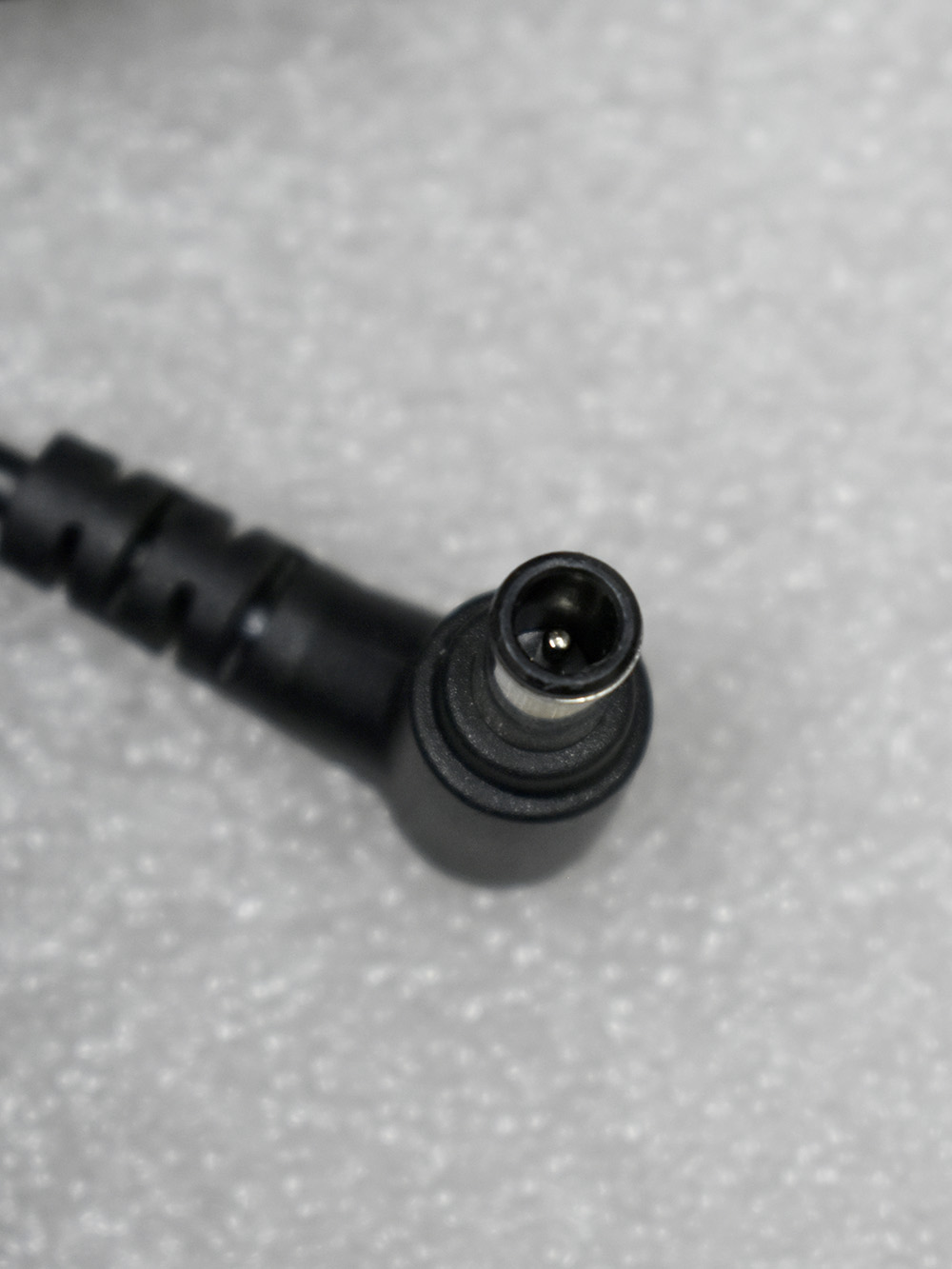 Блок питания 19.5V, 3.08A, Sony ACDP-060L01 Блок питания 19.5V, 3.08A, Sony ACDP-060L01