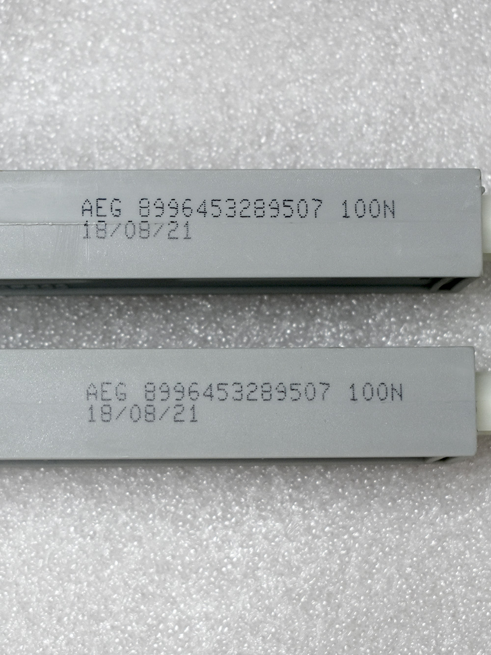 �������� ������������� AEG, 100N, ��� 8996453289507