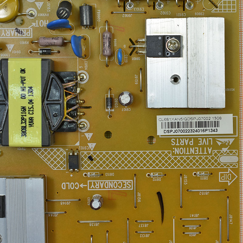   715G5793-P01-000-002M