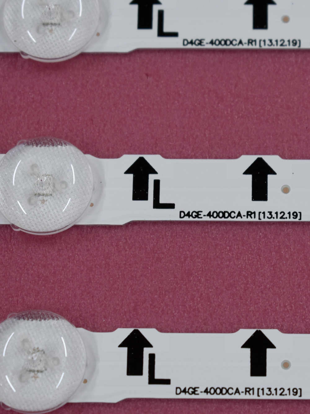Комплект подсветки D4GE-400DCA-R1, D4GE-400DCB-R1 Комплект подсветки D4GE-400DCA-R1, D4GE-400DCB-R1