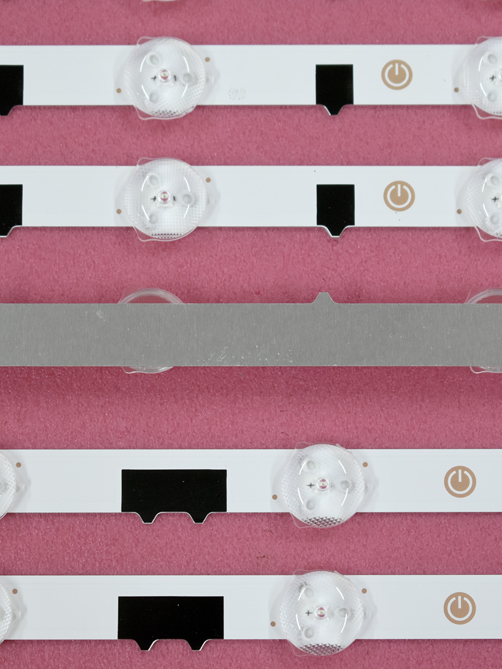 �������� ��������� UE40F D2GE-400SCA/B-R3 2013SVS40F