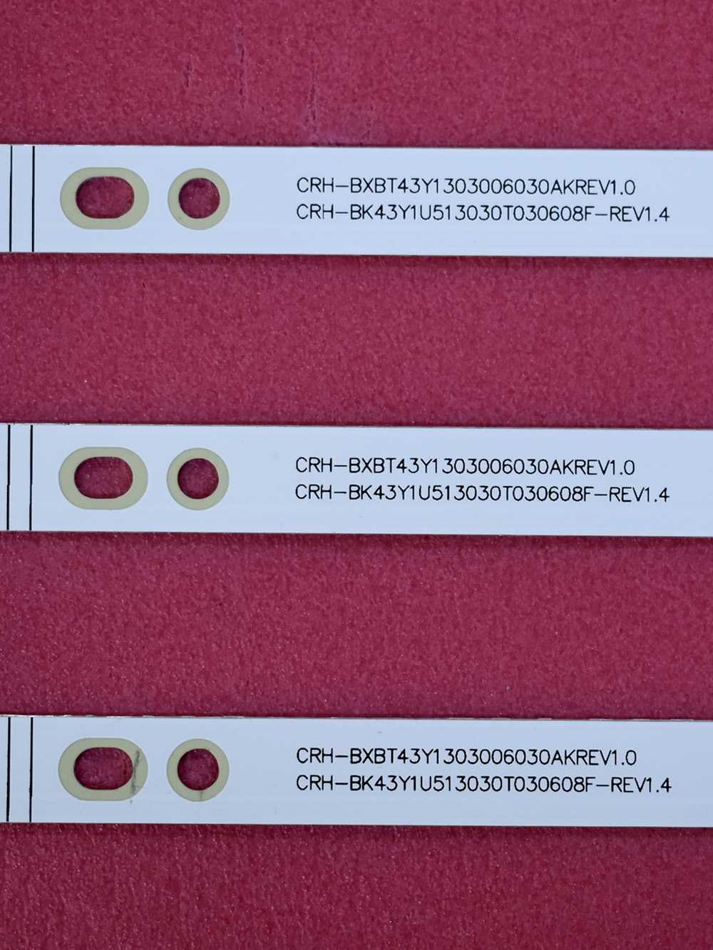 Комплект подсветки CRH-BXBT43Y1303006030AK, JL.D42561330-003BS-M Комплект подсветки CRH-BXBT43Y1303006030AK, JL.D42561330-003BS-M