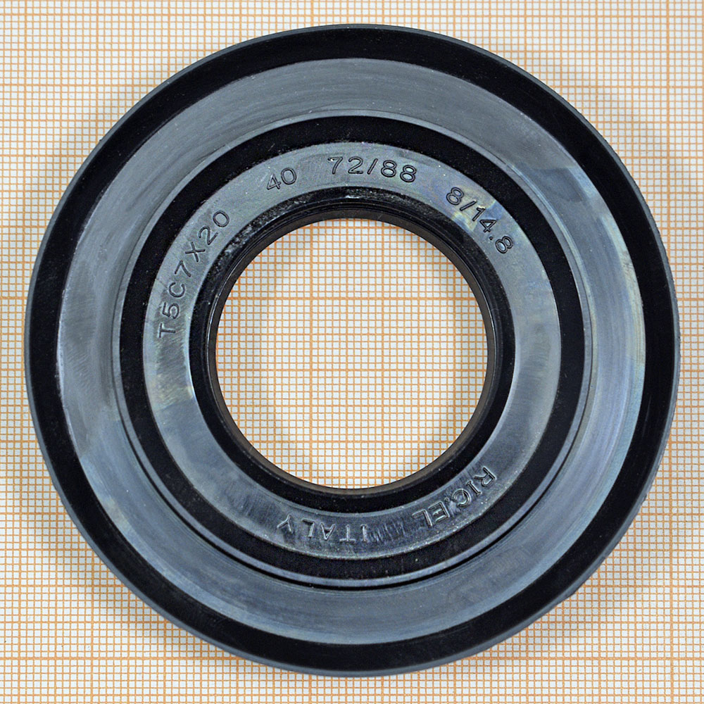 Сальник 40x72/88x8/14.8 Сальник 40x72/88x8/14.8