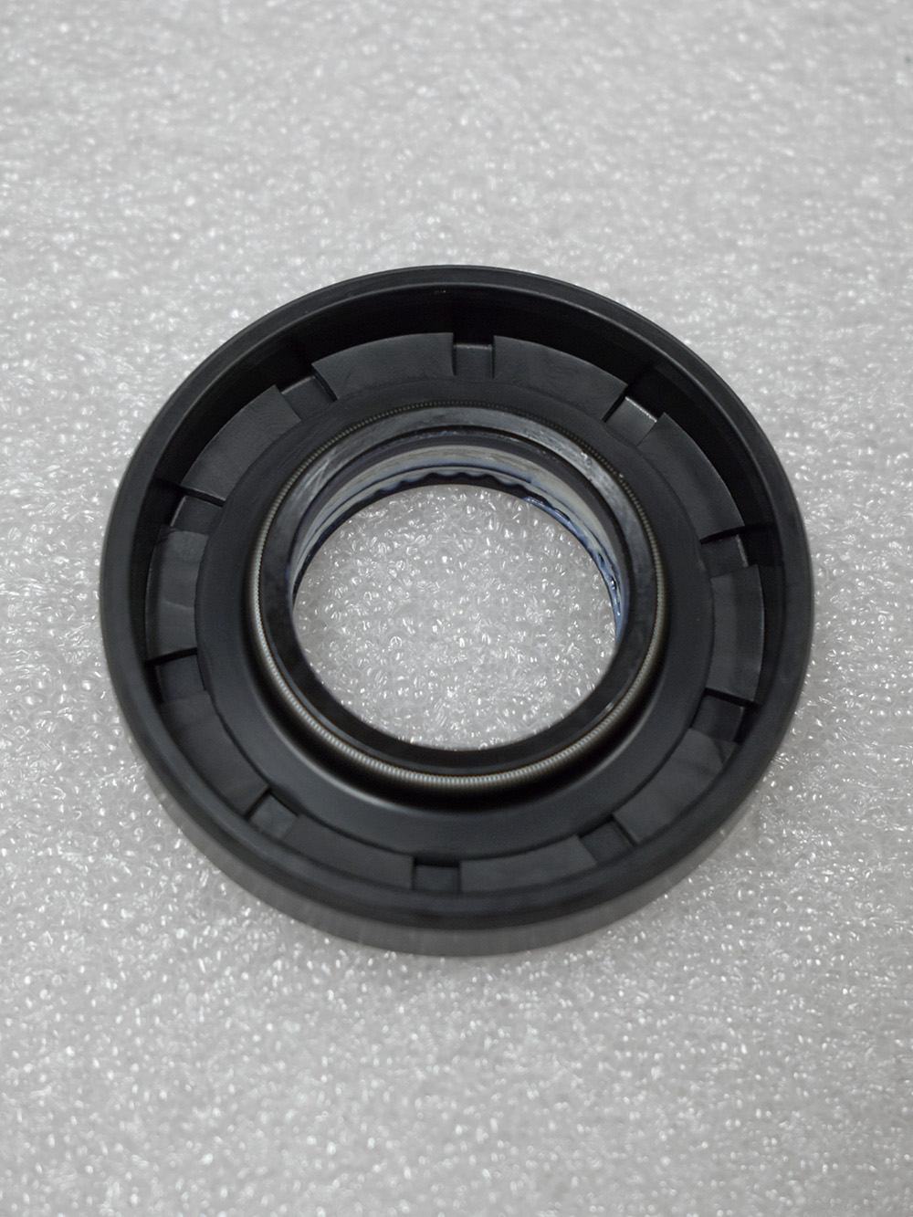 Сальник 25x50.55x10/12, со смазкой Сальник 25x50.55x10/12, со смазкой