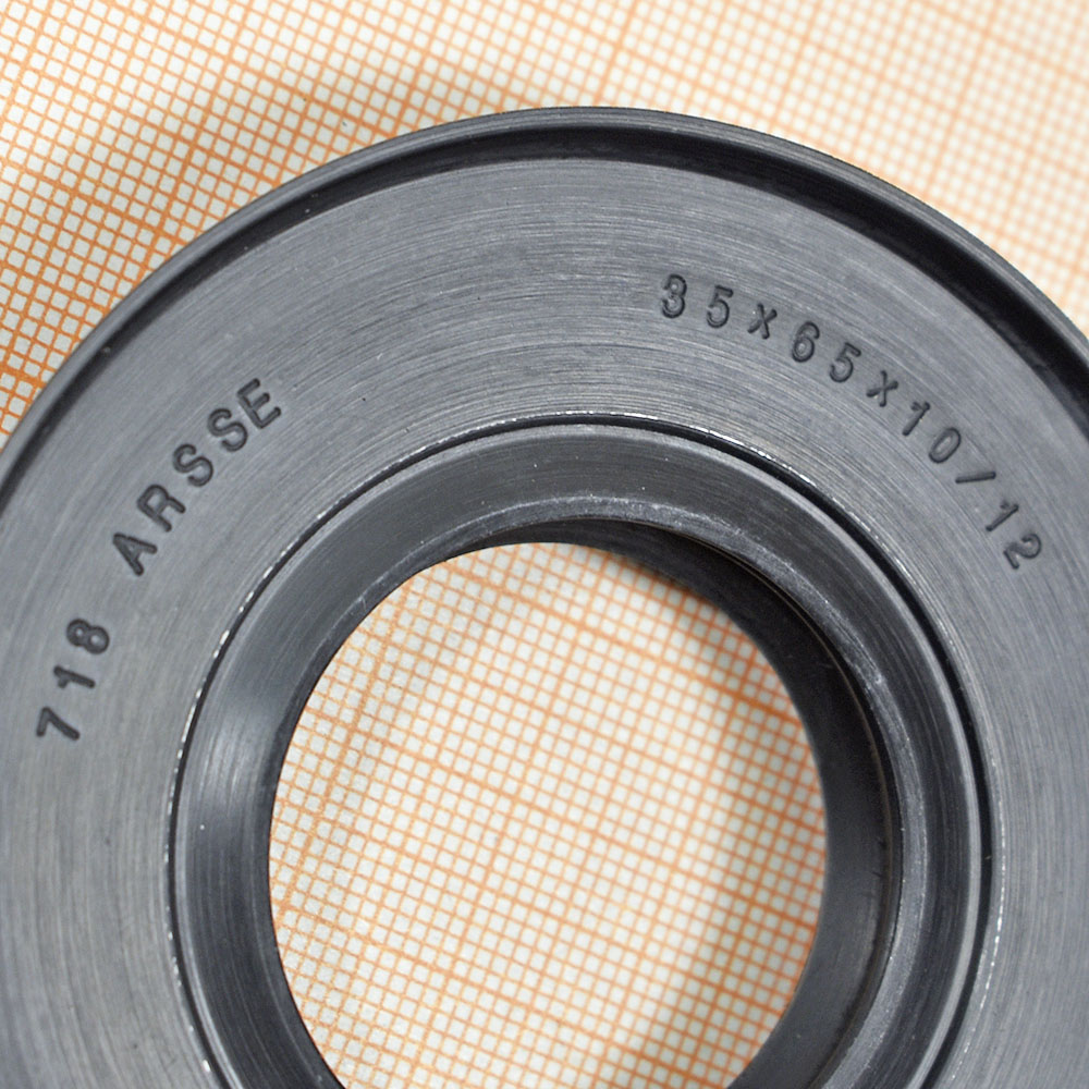 Сальник 35x65x10/12 Сальник 35x65x10/12