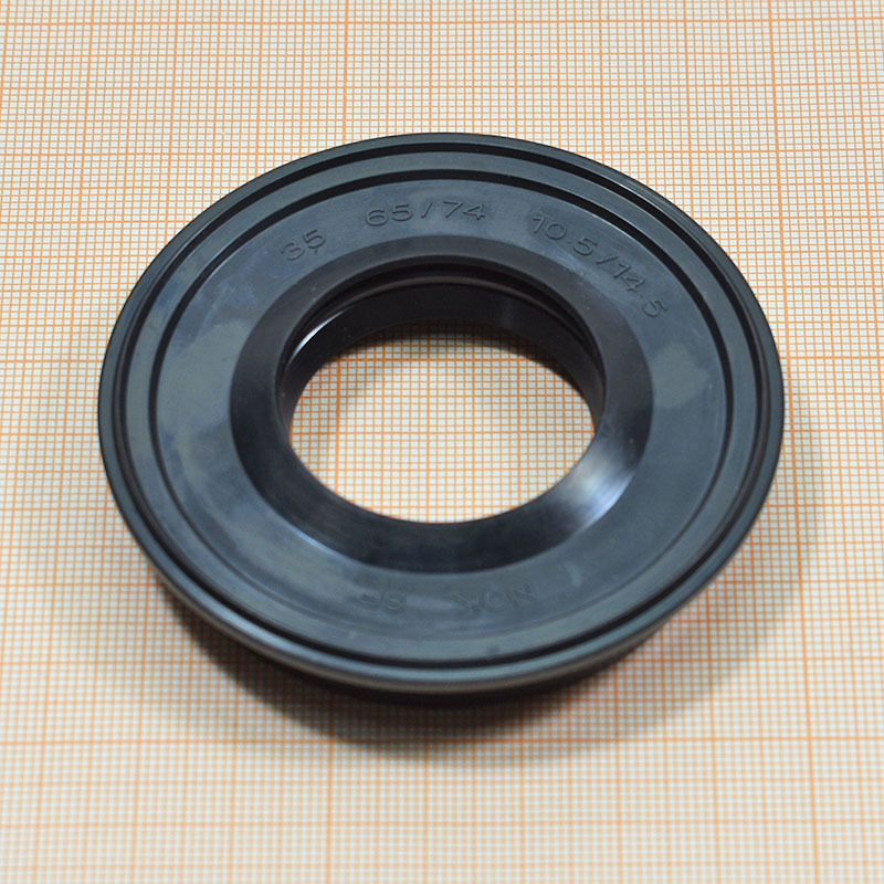 Сальник 35x65/74x10.5/14.5, NQK SF Сальник 35x65/74x10.5/14.5, NQK SF