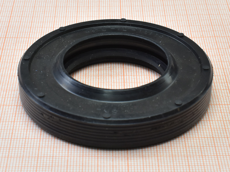 Сальник 40.2x72x11/14, SKL Сальник 40.2x72x11/14, SKL